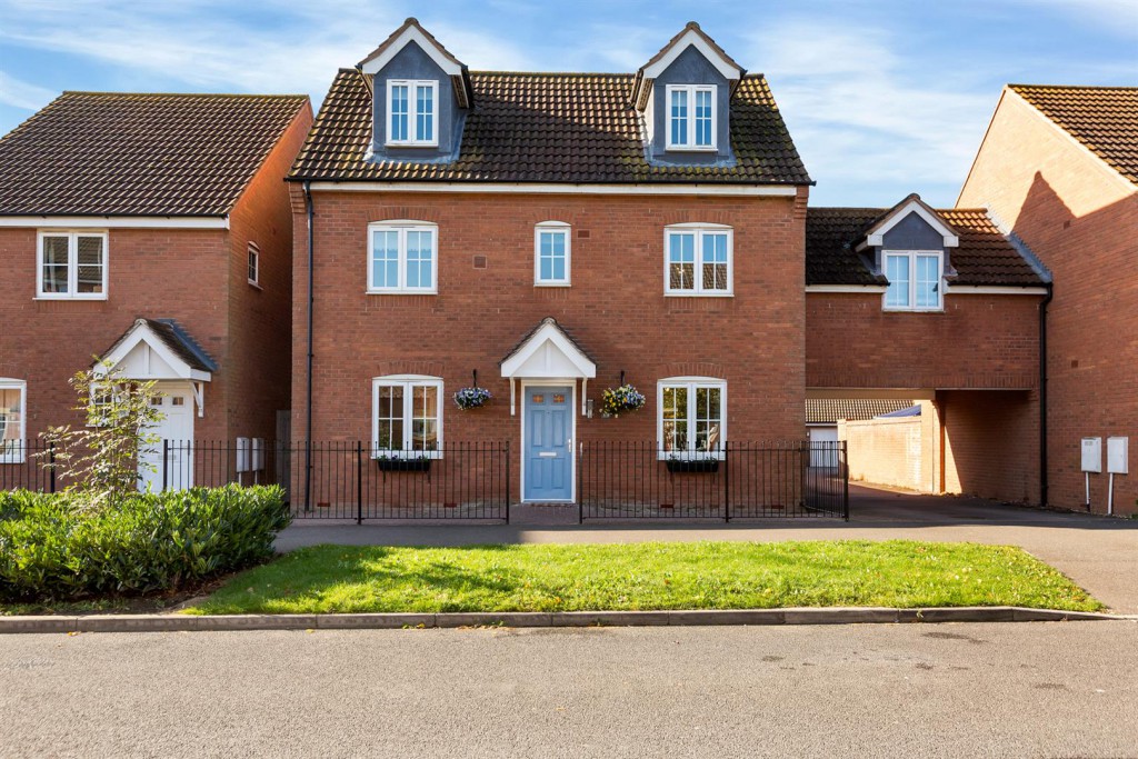 Baird Close, Yaxley, Peterborough For Sale £210,000 Tortoise Property