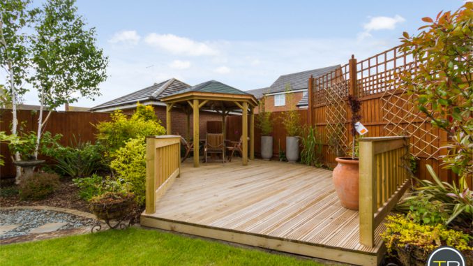 2 four chimney garden